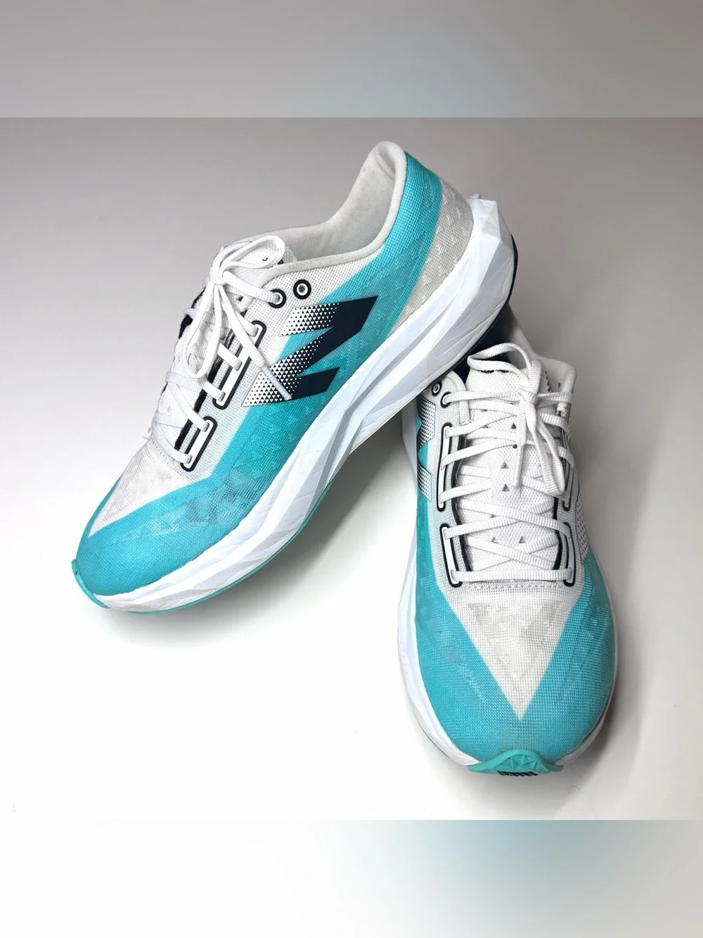 New Balance breathable aqua